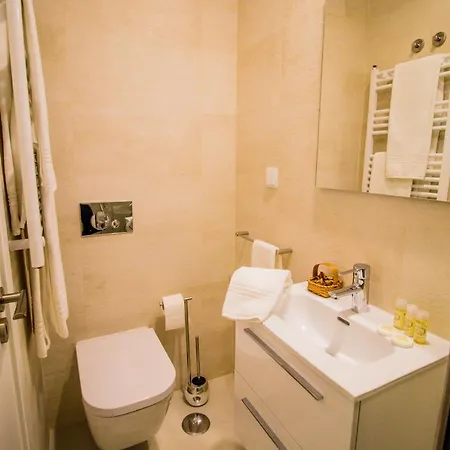 188 - Estrelicia - Pool And Balcony Cascais