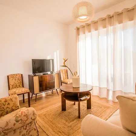 188 - Estrelicia - Pool And Balcony